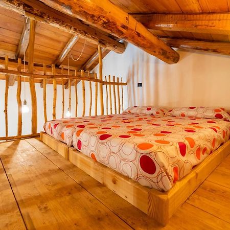 Country House Le Gaie Allegre Villar San Costanzo Zewnętrze zdjęcie