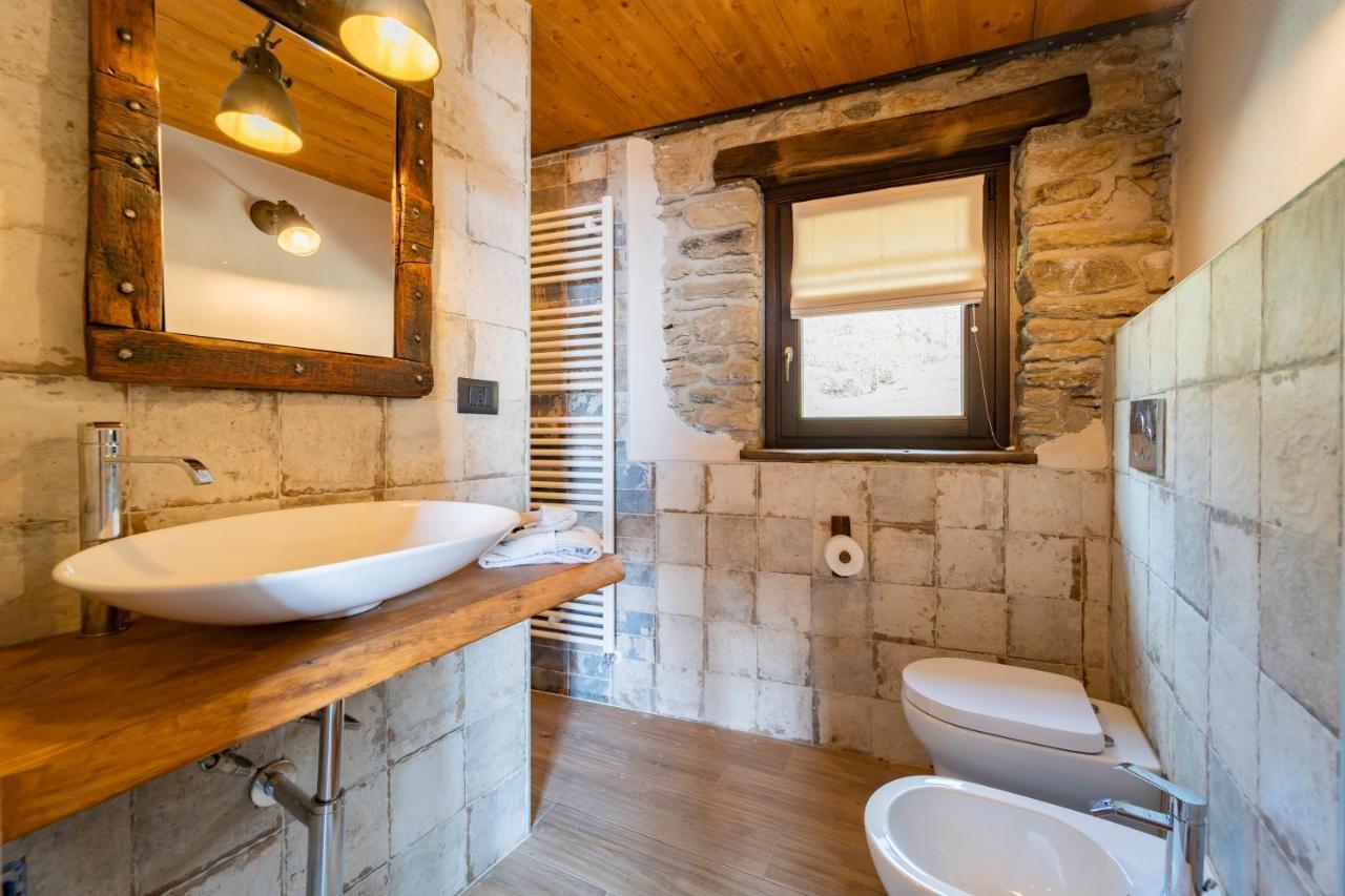 Country House Le Gaie Allegre Villar San Costanzo Zewnętrze zdjęcie
