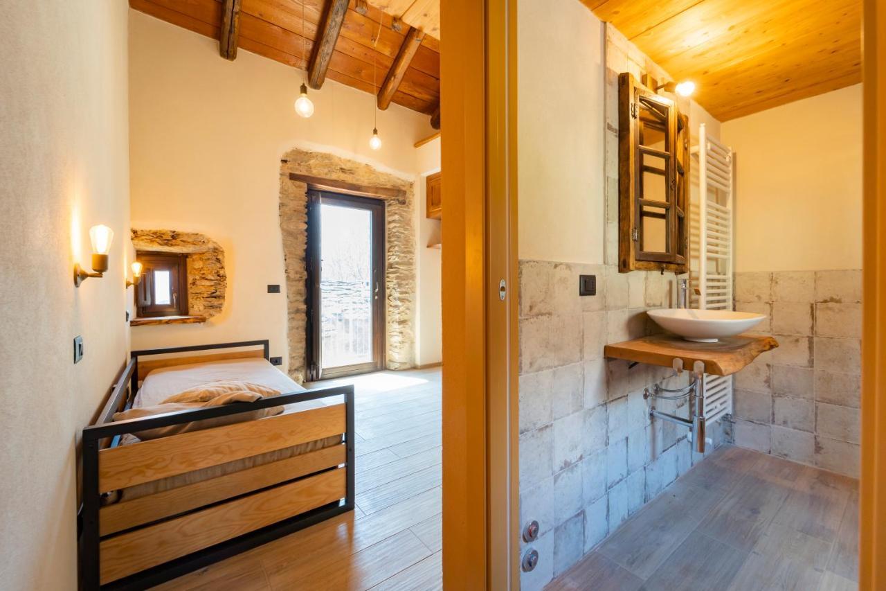 Country House Le Gaie Allegre Villar San Costanzo Zewnętrze zdjęcie